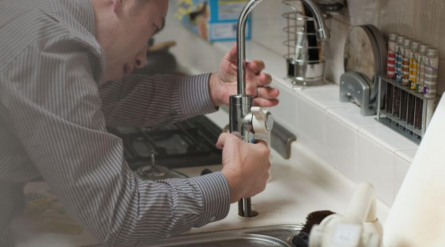 Expert burst pipe repair services in Taft, TN